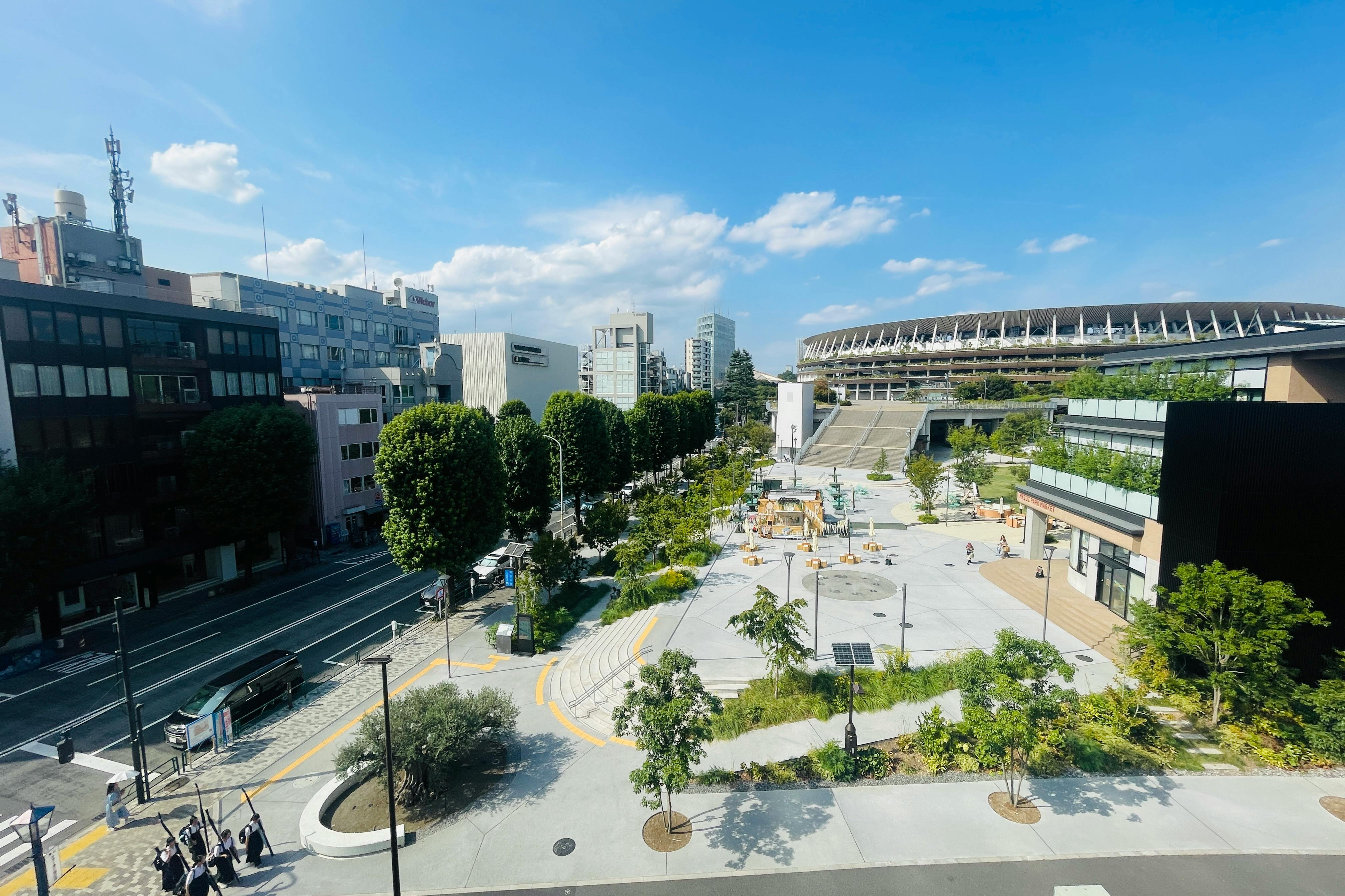 【国立競技場駅9分】展示会や撮影に適した白を基調とした自然光が入るスタジオ