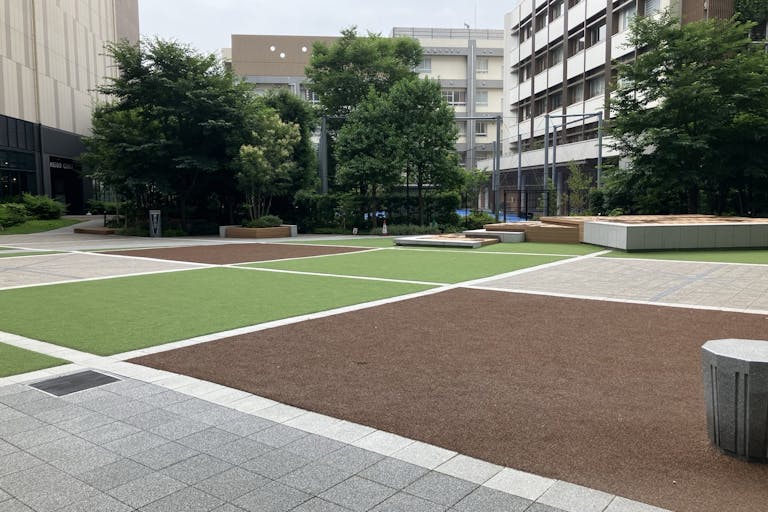 【KAMEIDO CLOCK】1Fカメクロステージ 大型イベントに最適な屋外催事イベントスペースの画像4