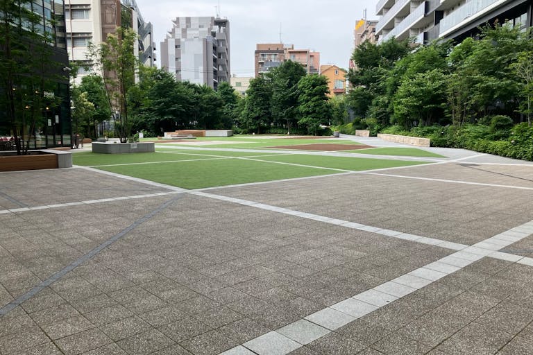 【KAMEIDO CLOCK】1Fカメクロステージ 大型イベントに最適な屋外催事イベントスペースの画像6