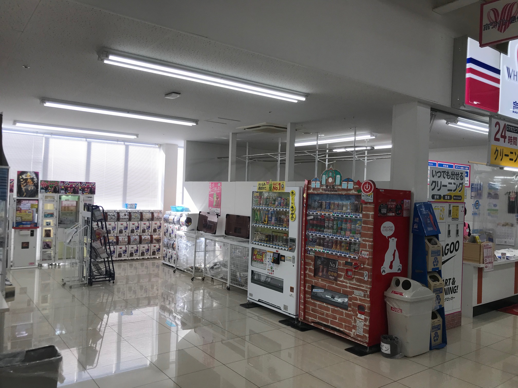 【メガセンタートライアル盛岡西バイパス店】ポップアップストアや出張販売に利用可能なゲームコーナー前