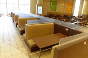 【イオンモール神戸北】モール内広告 フードコート