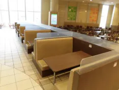 【イオンモール神戸北】モール内広告 フードコートの画像