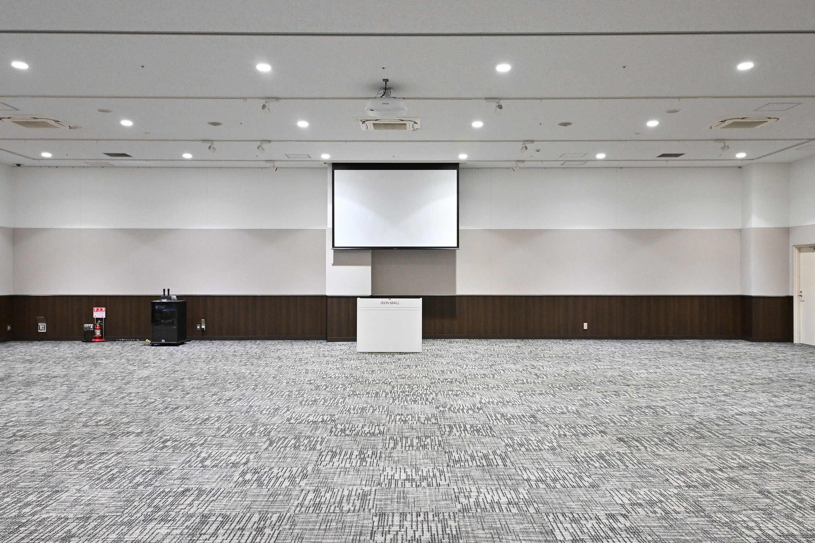 【イオンモール長久手】イオンホールA＋B