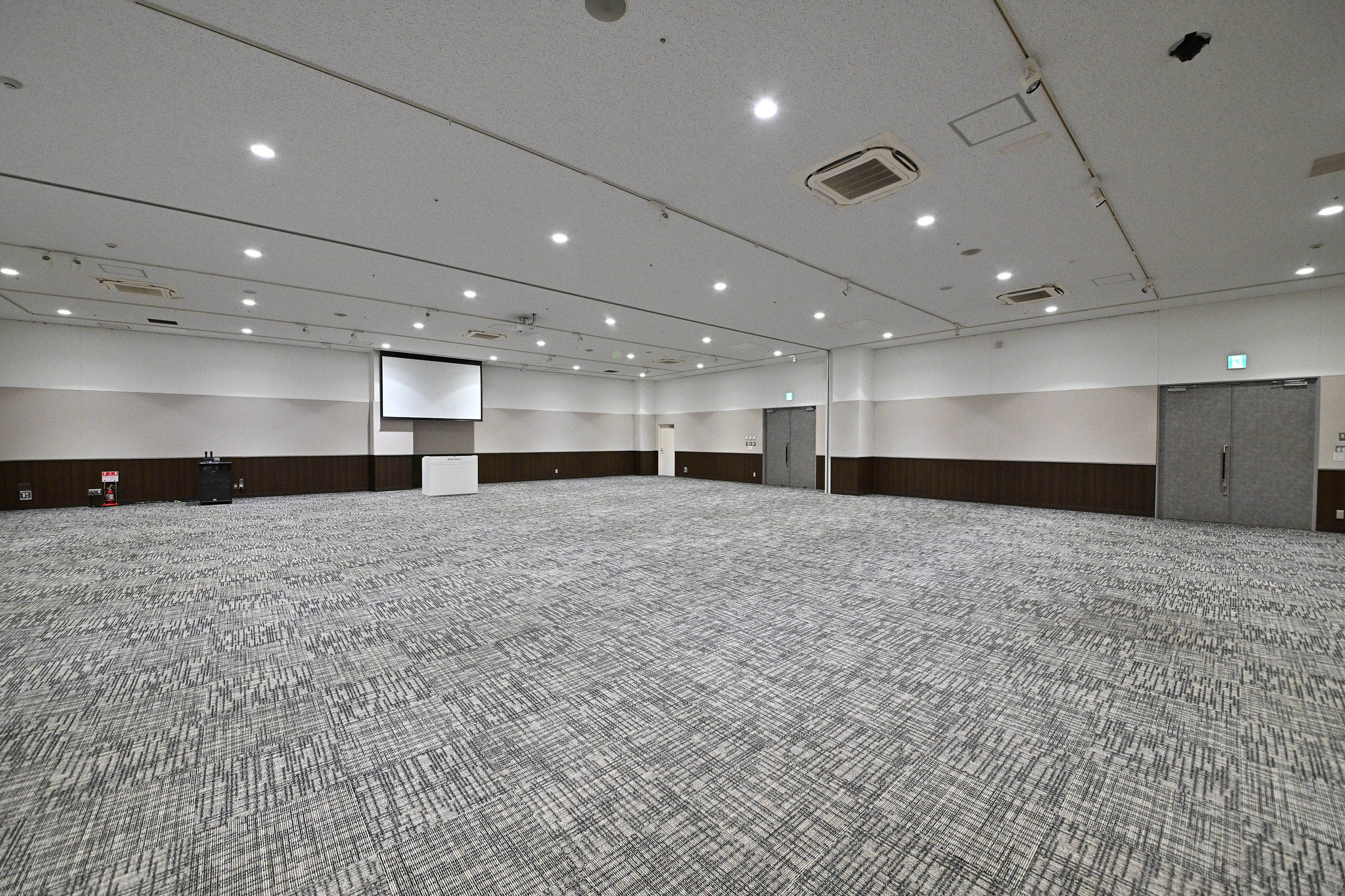 【イオンモール長久手】イオンホールA＋B