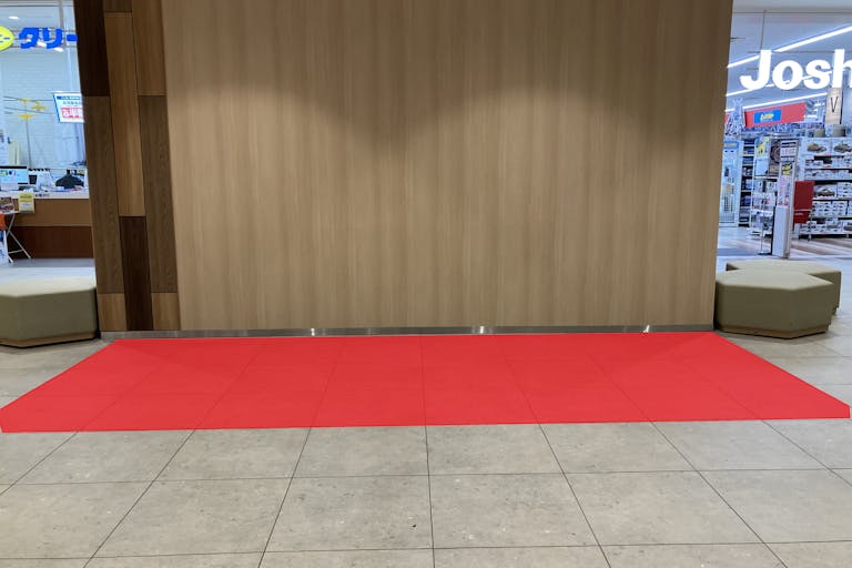 【SOCOLA所沢】1階エスカレーター下 物販、食物販のポップアップストアや販促プロモーションに最適な催事イベントスペースの画像1