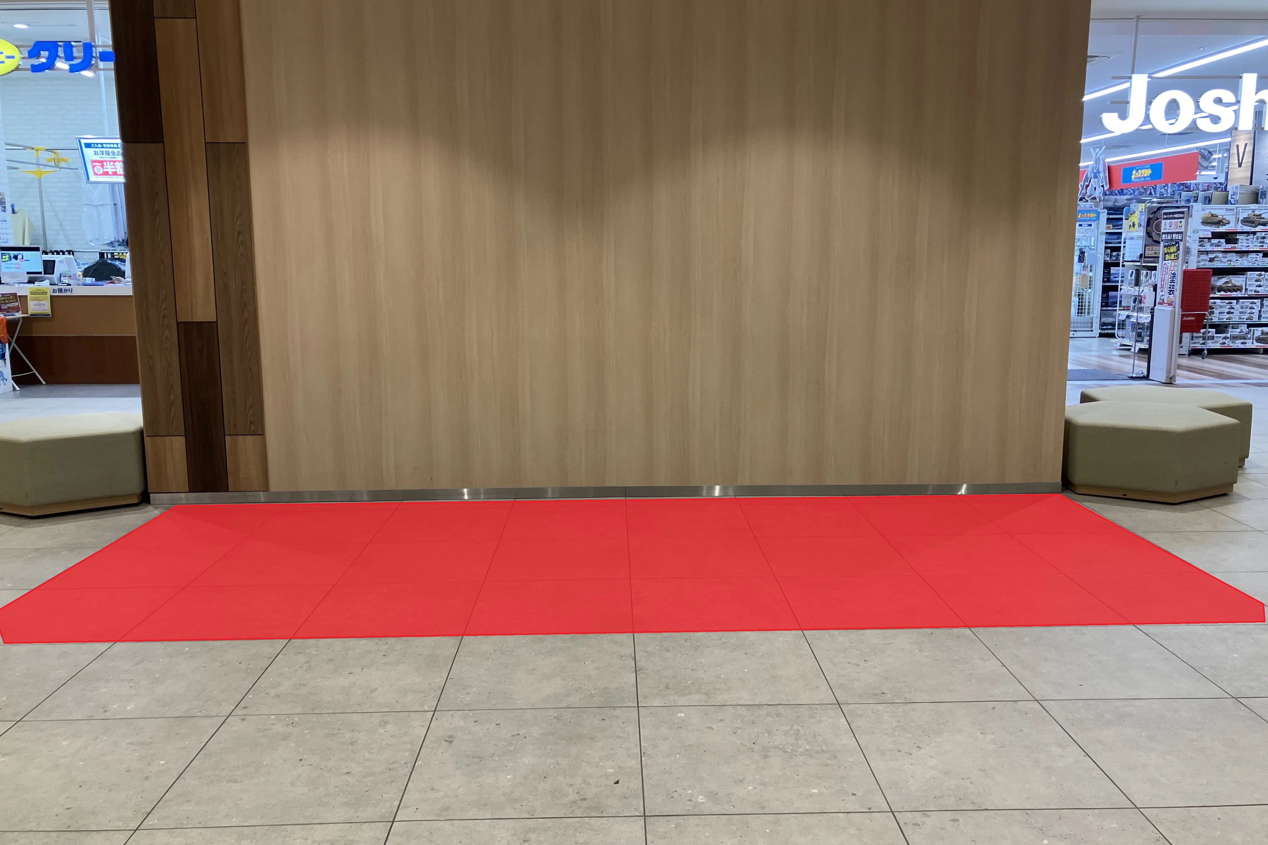 【SOCOLA所沢】1階エスカレーター下 物販、食物販のポップアップストアや販促プロモーションに最適な催事イベントスペース