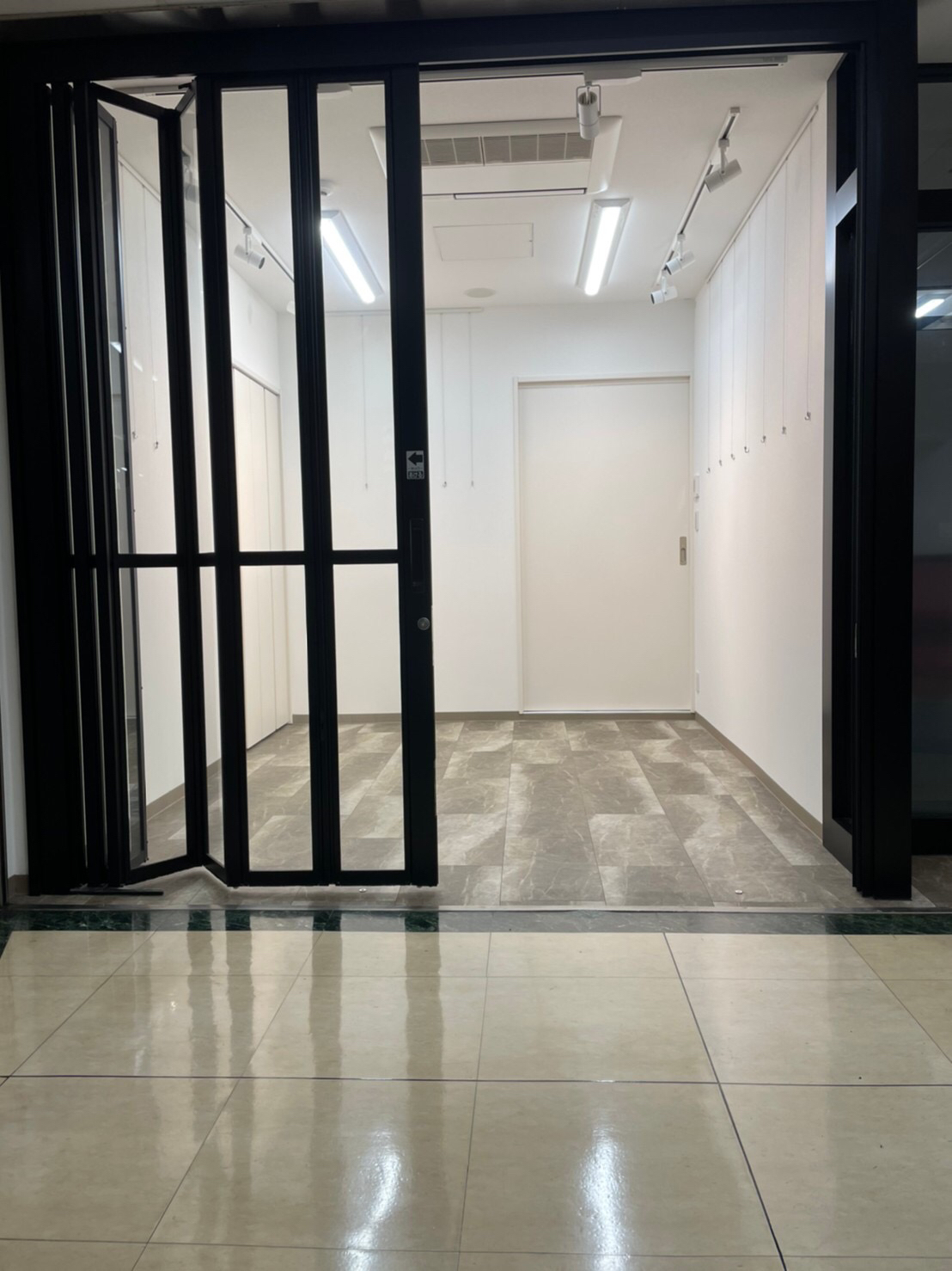 レンタルスペース外観(正面)