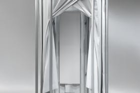 【原宿駅5分】展示会・ポップアップストア・インスタレーションに最適!シルバー基調が特徴的なイベントスペース