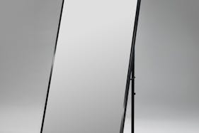 【原宿駅5分】展示会・ポップアップストア・インスタレーションに最適!シルバー基調が特徴的なイベントスペース