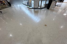 【イオンモール新居浜】2Fインフォメーション前