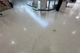 【イオンモール新居浜】2Fインフォメーション前