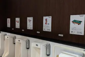 【イオン藤井寺ショッピングセンター】モール内広告 トイレ内ステッカー