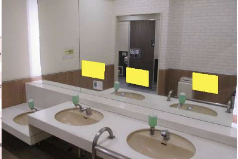 【イオンモール大和】モール内広告 化粧室の画像1