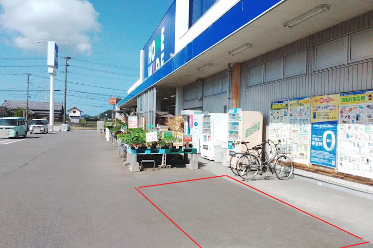 【ホームワイド佐伯南店(大分県)】店頭(外) 催事スペースの画像1