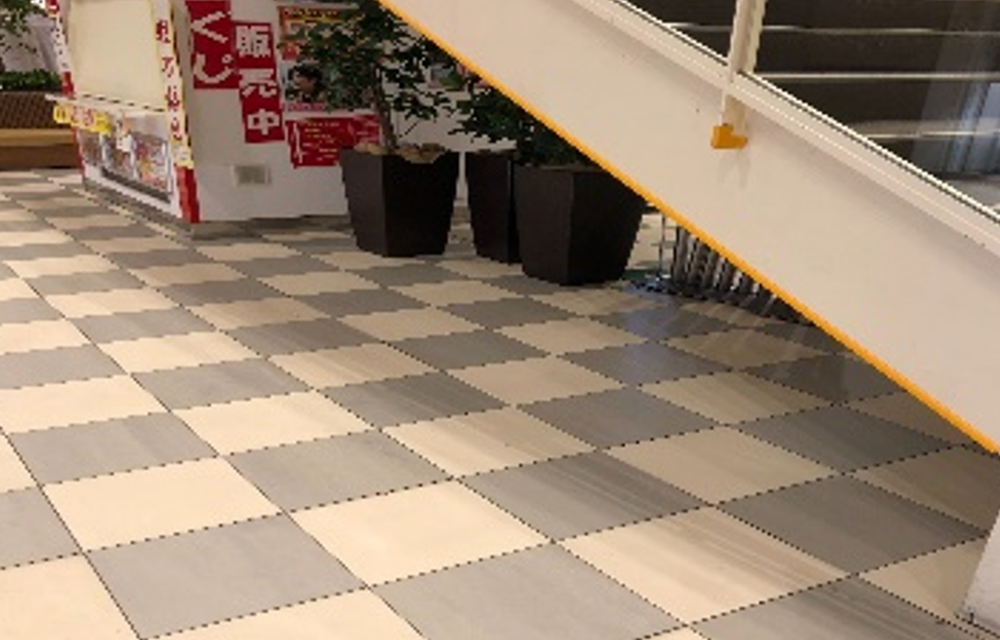 【ララガーデン川口】1階 北側階段下