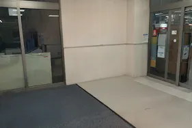 【スーパーバリュー ロピア練馬大泉店】風除室 各種プロモーション、会員獲得イベントに最適なスーパーマーケットの屋内催事イベントスペース