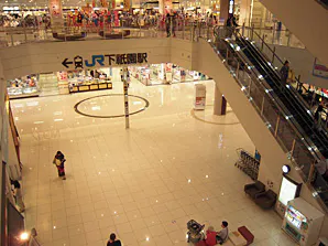 【イオンモール広島祇園】エキチカコート