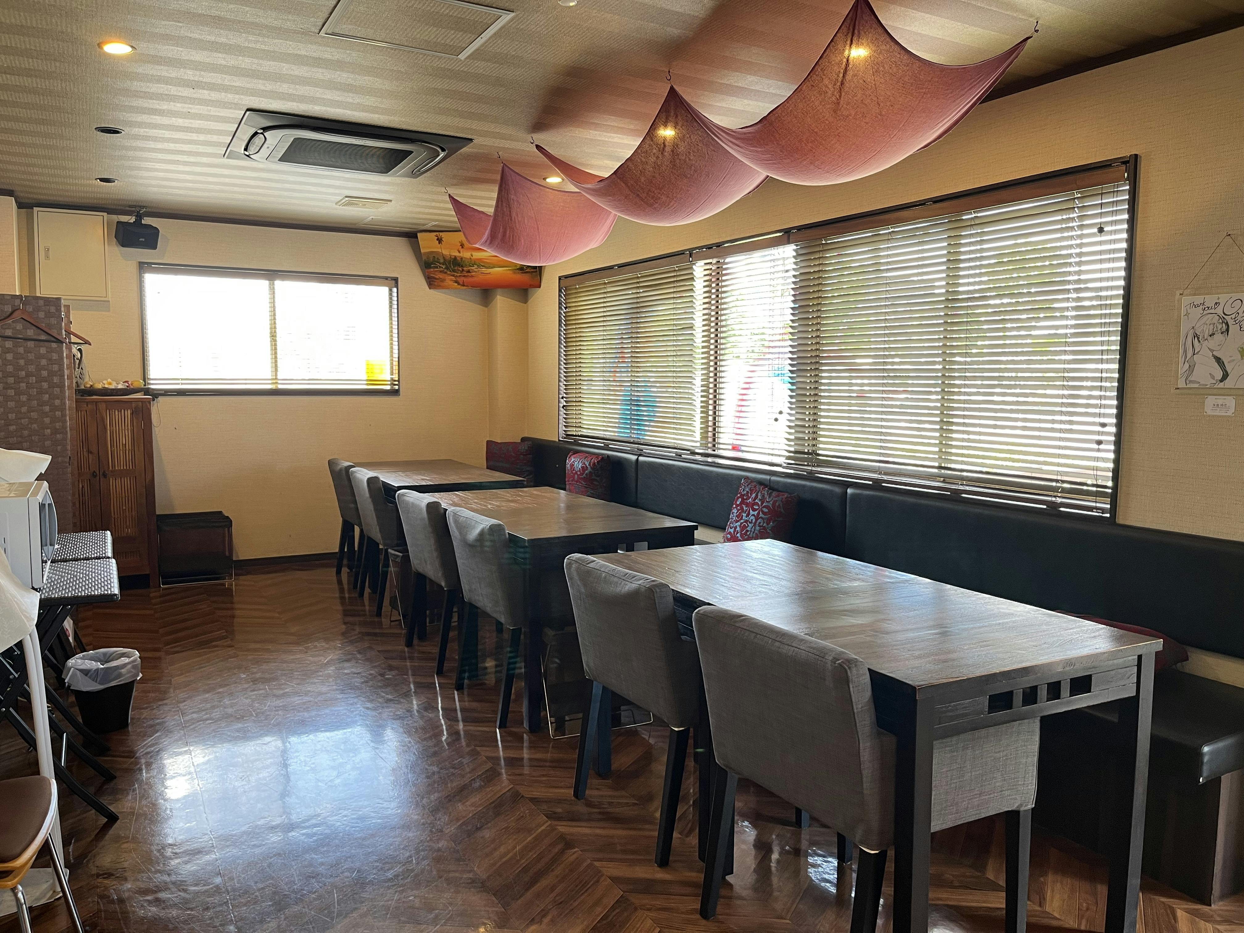 【久喜駅2分】飲食やクローズイベントに適したお洒落で落ち着いたカフェスペース