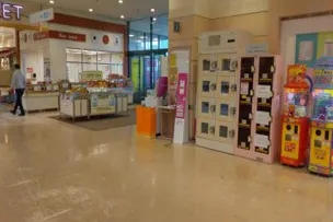 【イオン中仙店】イオン中仙店_1Fお客さまロッカー前 販促プロモーション出店に最適なスーパー店内催事イベントスペース