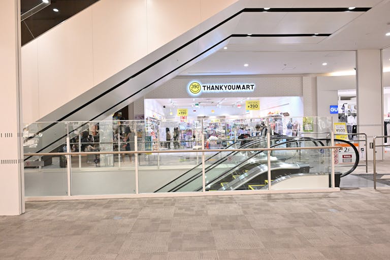 【イオンモール長久手】東エスカレーター横B(WEGO前)の画像2