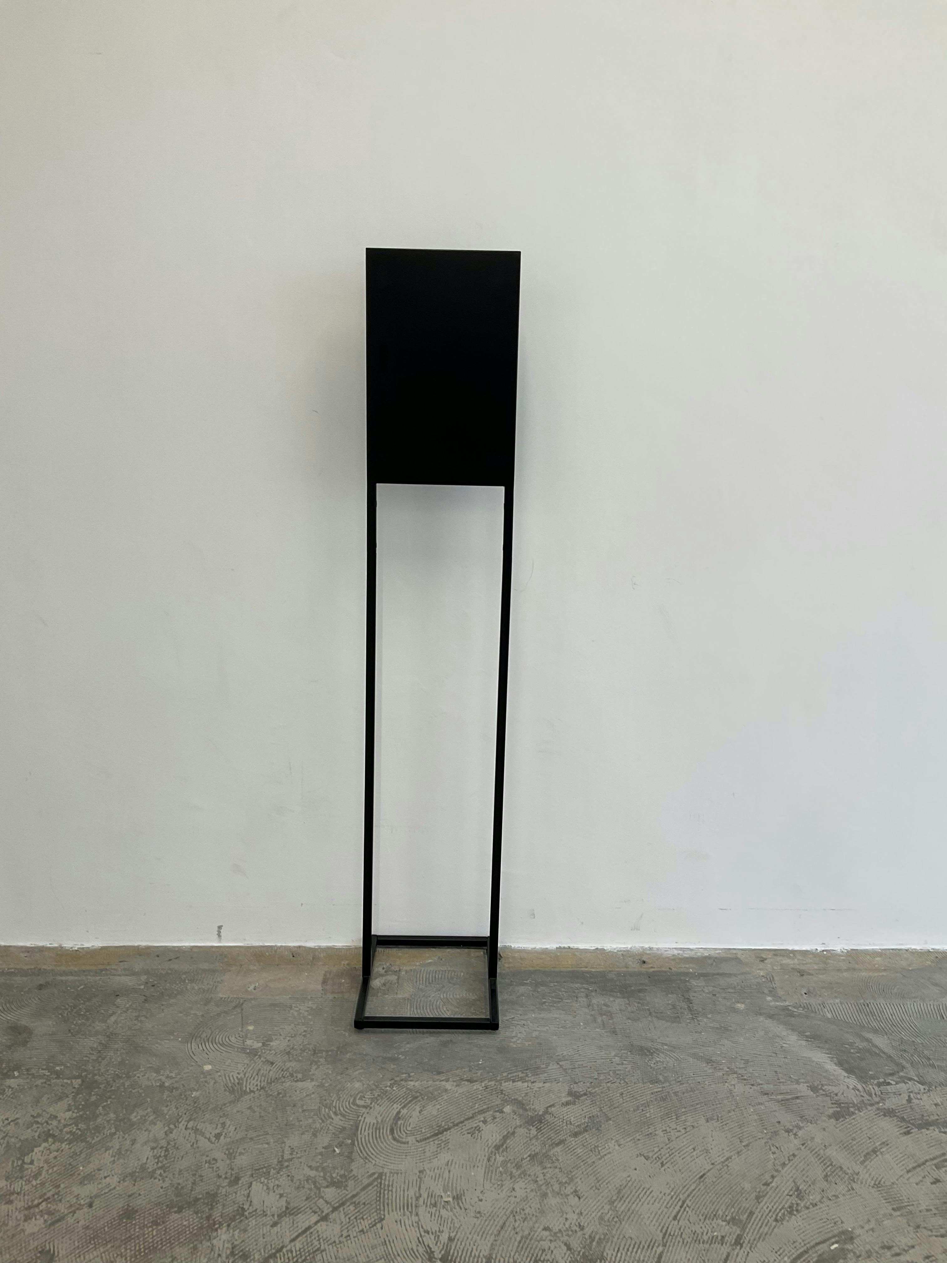 【四ツ橋駅2分｜平日限定】無料貸出什器が充実しており展示会やポップアップストアに最適！広さ100.0㎡、天高3.1mで開放感のあるレンタルスペース