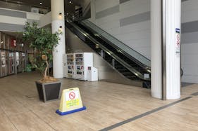 【フレスポ八潮】プロモーションに適したユニクロ前にあるプロムナード内にあるイベントスペース