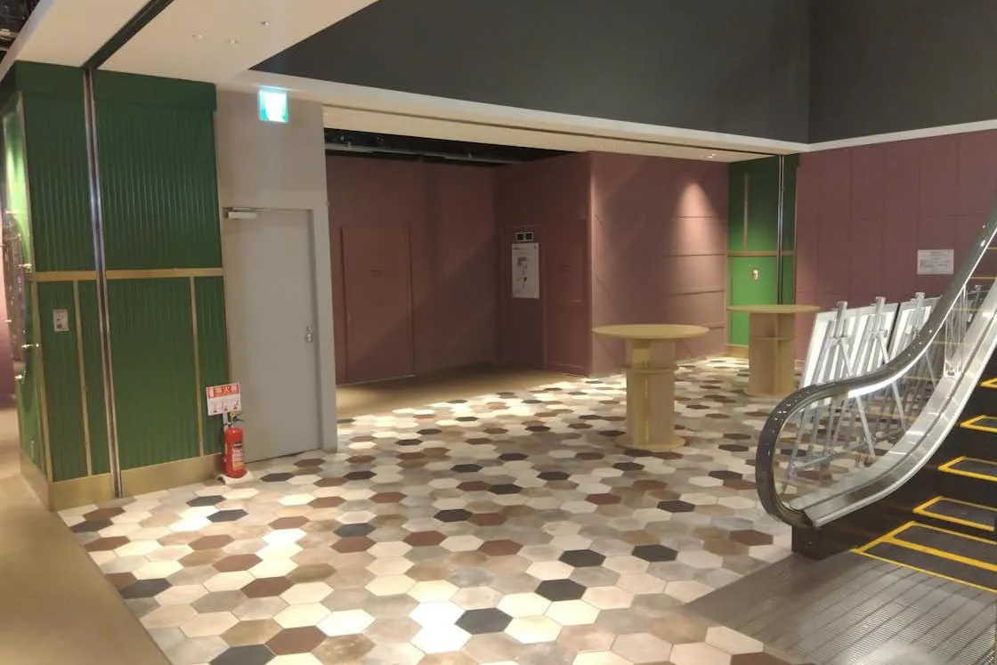 【COCONO SUSUKINO】「4階」ポップアップや展示、プロモーションに最適な飲食フロア内エスカレーター横イベントスペース