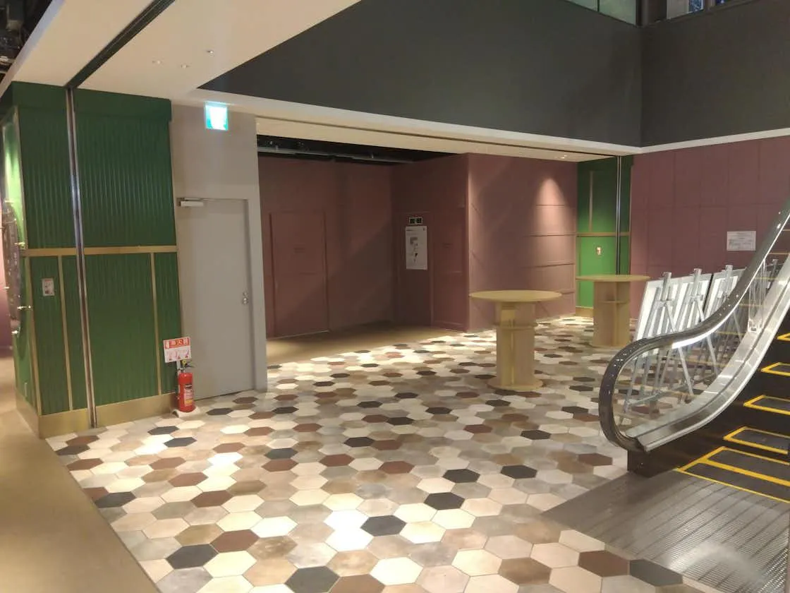 【COCONO SUSUKINO】「4階」ポップアップや展示、プロモーションに最適な飲食フロア内エスカレーター横イベントスペース