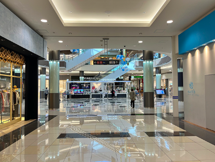 【イオンモール福岡】メインプラザ前