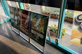 【ダイナム柴田町店ゆったり館】キッチンカーに最適なアミューズメント施設のイベントスペース