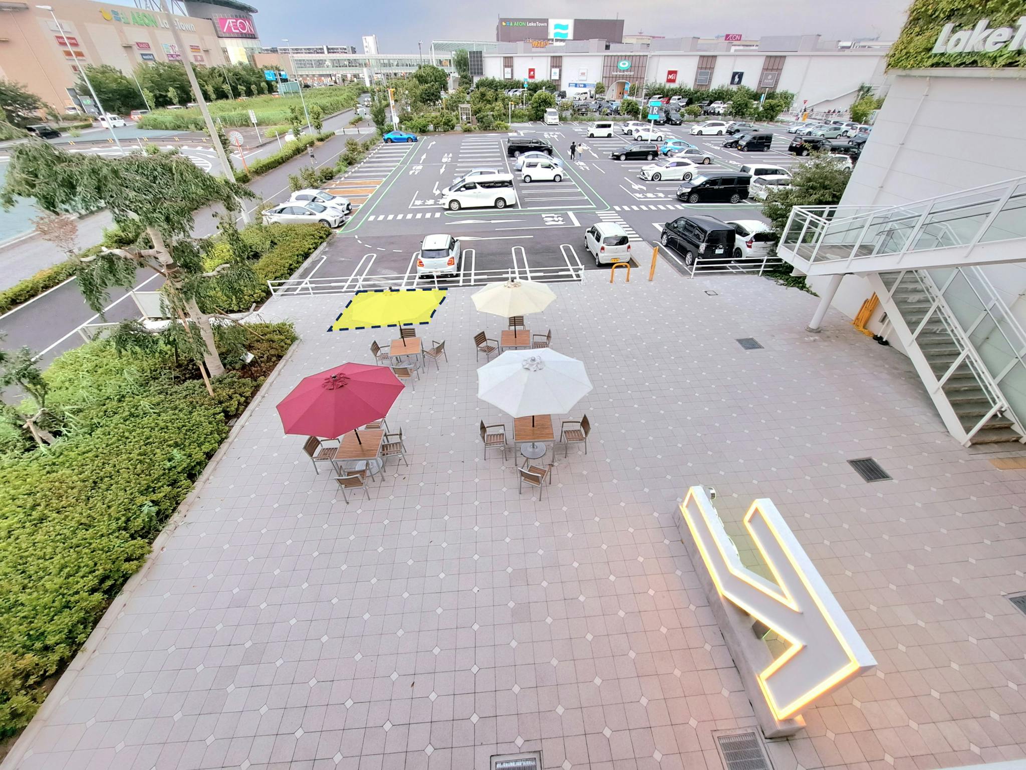 【イオンレイクタウンアウトレット】3rd Ave.1F (先端)　③の画像