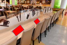 【イオンモール沖縄ライカム】モール内広告 フードコートテーブルシール