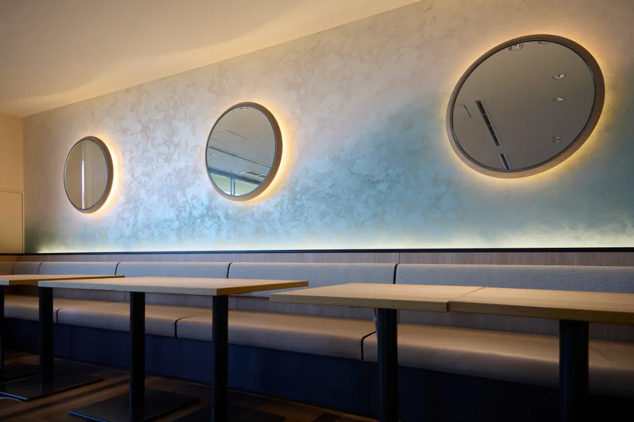 【青山一丁目駅直結】緑に包まれた展示会・撮影・プライベートイベントに最適なラウンジ 