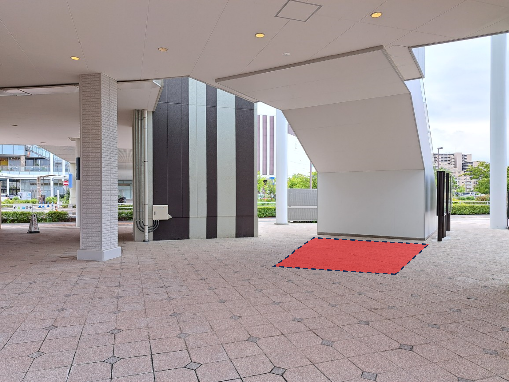 【イオンレイクタウンアウトレット】1st Ave.1F(エスカレーター裏)②