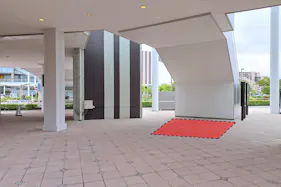 【イオンレイクタウンアウトレット】1st Ave.1F(エスカレーター裏)②