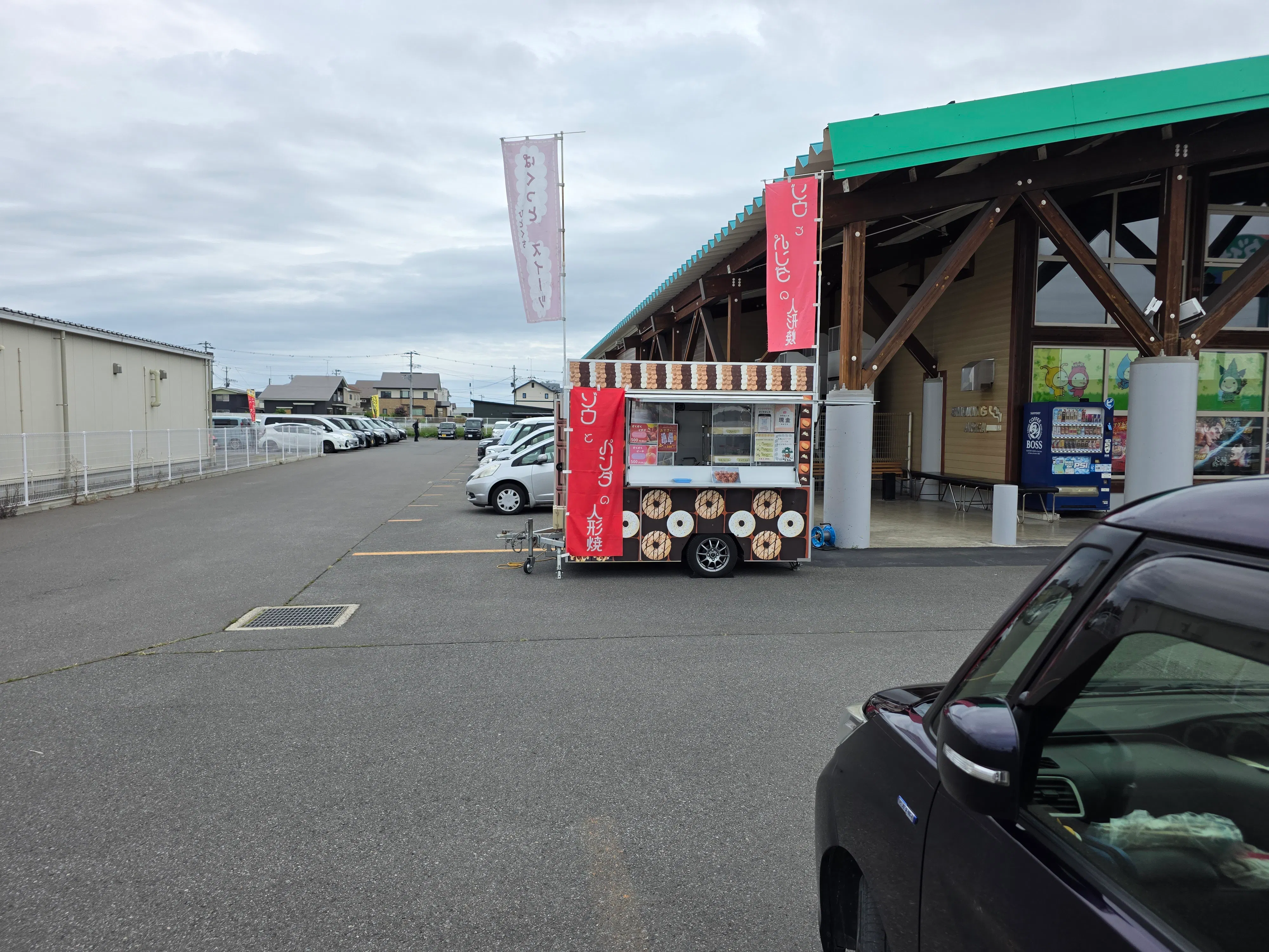【ダイナム下田町店ゆったり館】キッチンカーやプロモーションに最適なアミューズメント施設のイベントスペース(店舗駐車場)