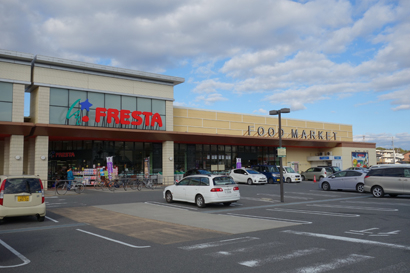 【フレスタ海老園店】キッチンカーに利用可能な駐車場スペース