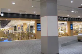 【イオンモール名古屋茶屋】モール内広告 柱巻き