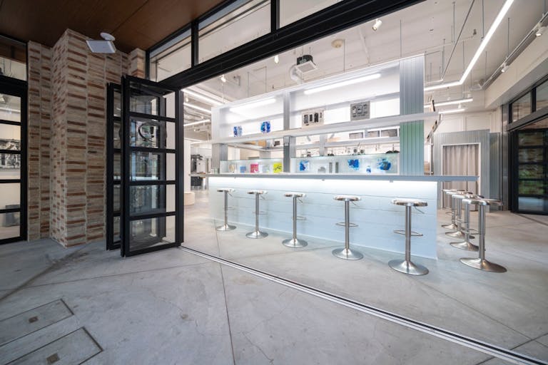 【博多駅6分/飲食可】展示会やセミナーに利用可能なキッチン付きイベントスペースの画像8