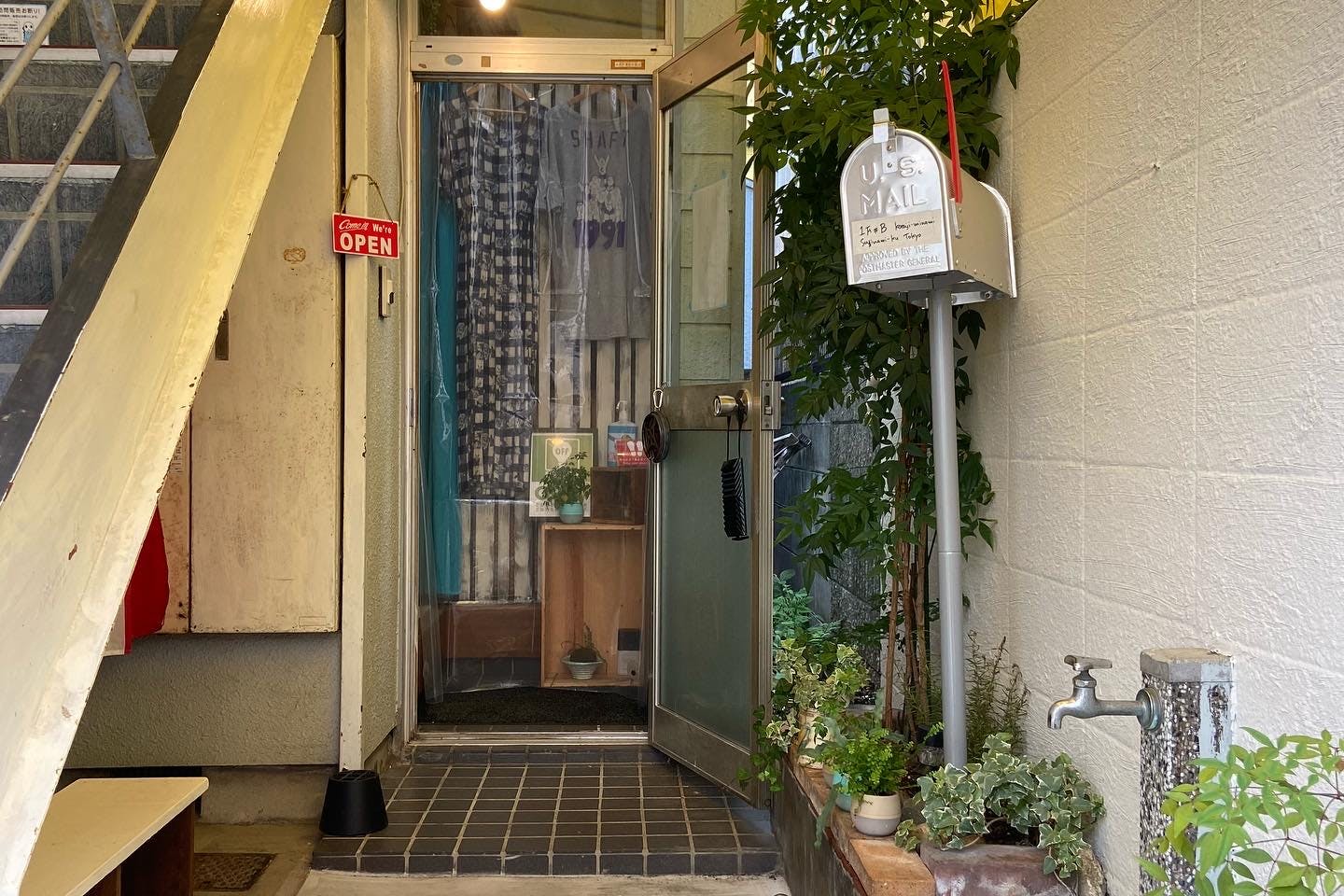 【高円寺南口徒歩6分】古着屋に隣接する一階の古民家風スペース