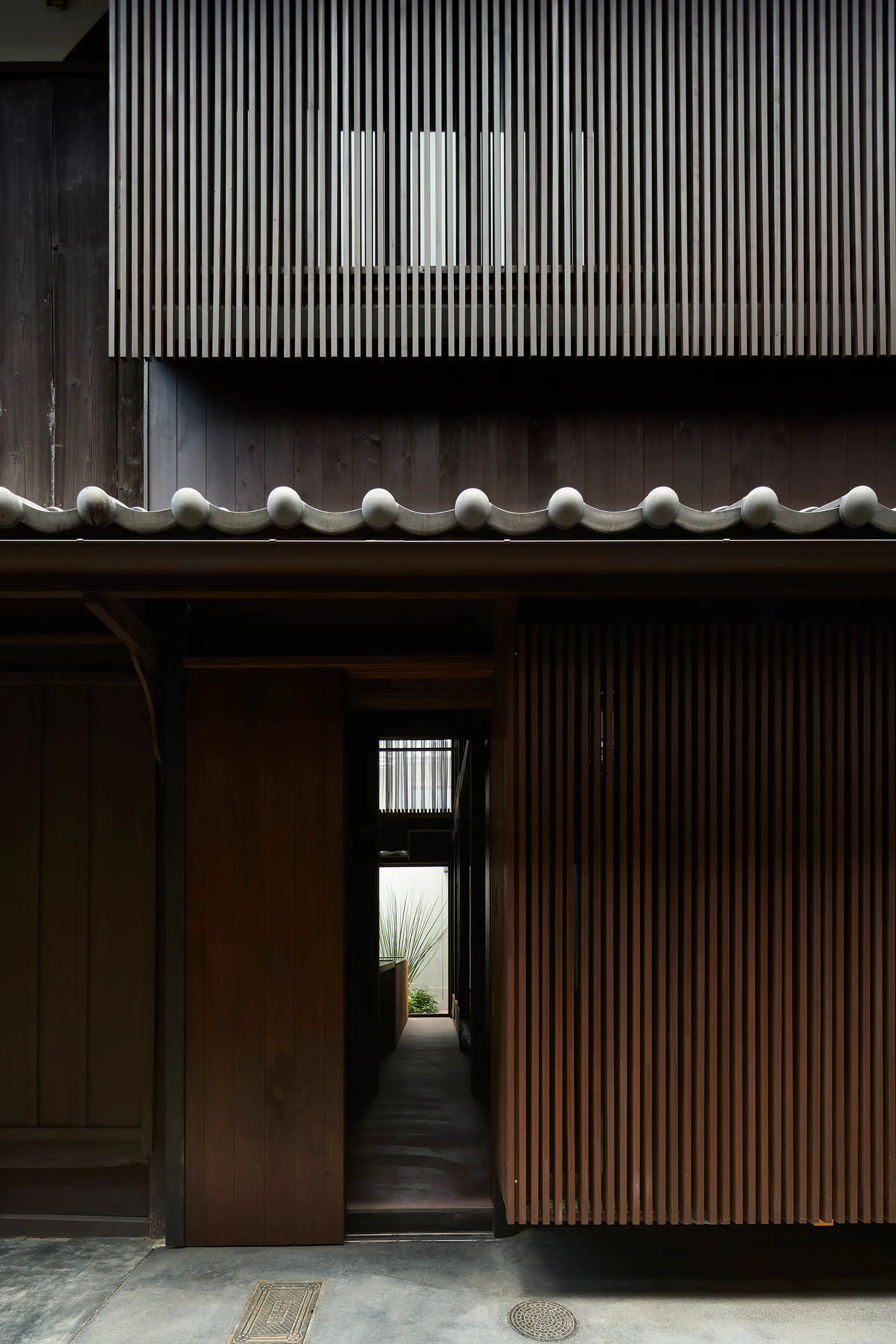 【丹波口駅8分】ブランド撮影や映像収録におすすめ！やわらかな自然光が差し込む1棟貸しスタジオ