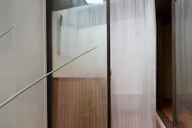 【丹波口駅8分】ブランド撮影や映像収録におすすめ!やわらかな自然光が差し込む1棟貸しスタジオ