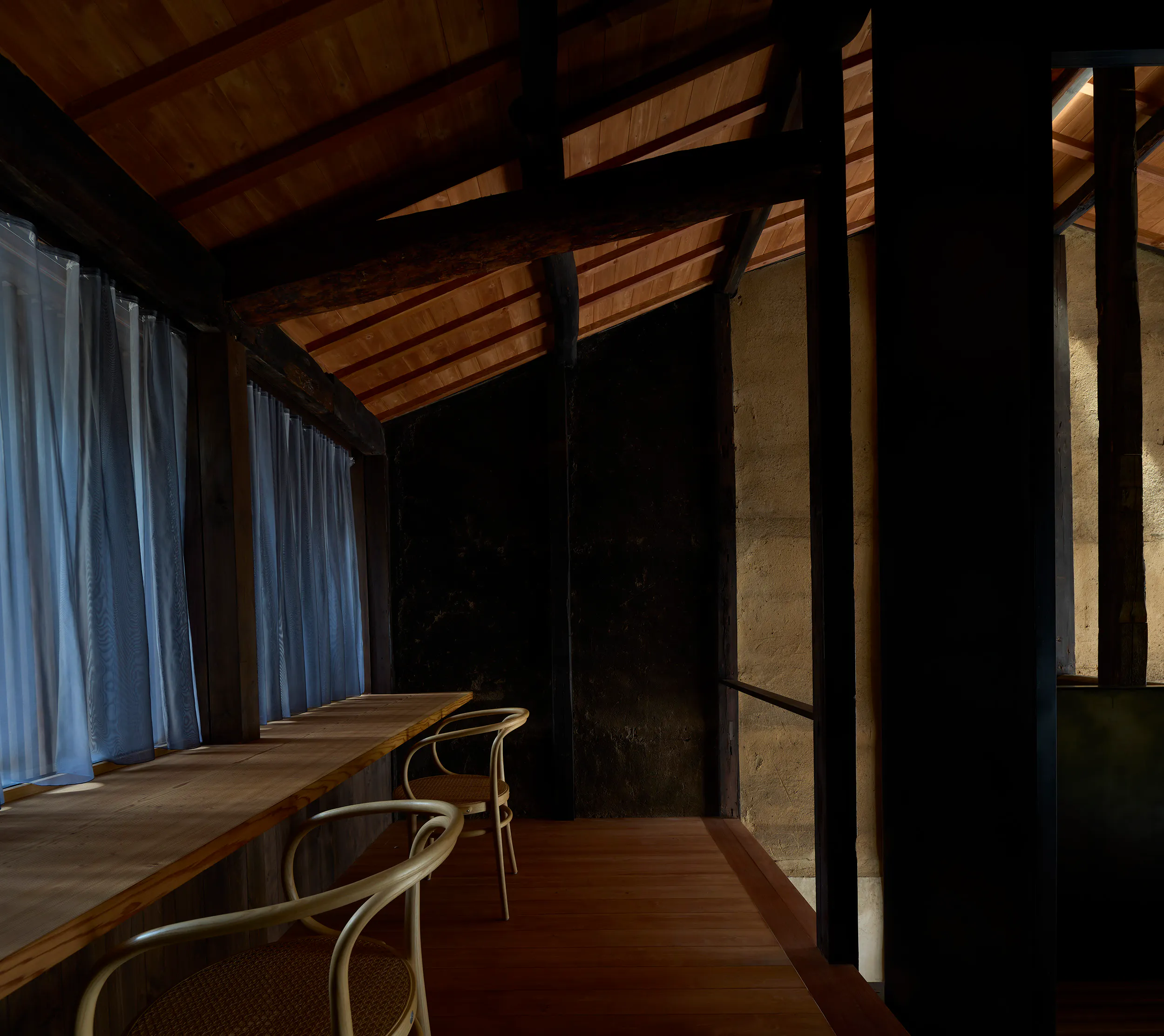 【丹波口駅8分】ブランド撮影や映像収録におすすめ!やわらかな自然光が差し込む1棟貸しスタジオ