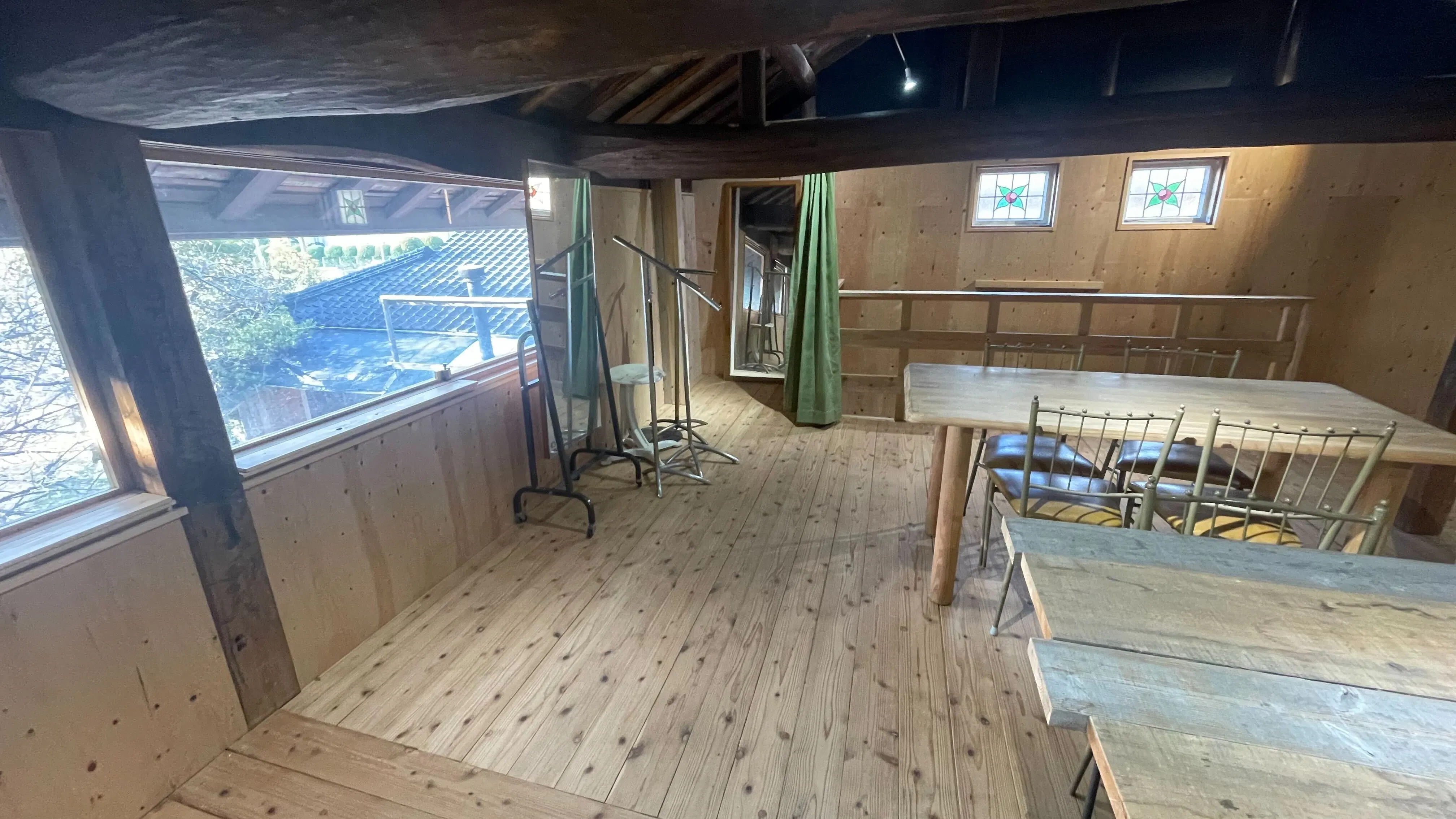 【福岡県糸島市】作品展やポップアップに最適!築100年古民家の2階ギャラリースペース