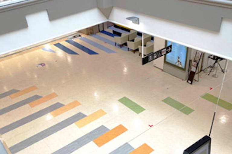 【イオンモール三光】コスモスコートの画像1