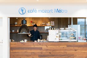 【国際センター駅0分】展示会やポップアップストアに適した日差しが差し込む明るいイベントスペース(屋内)