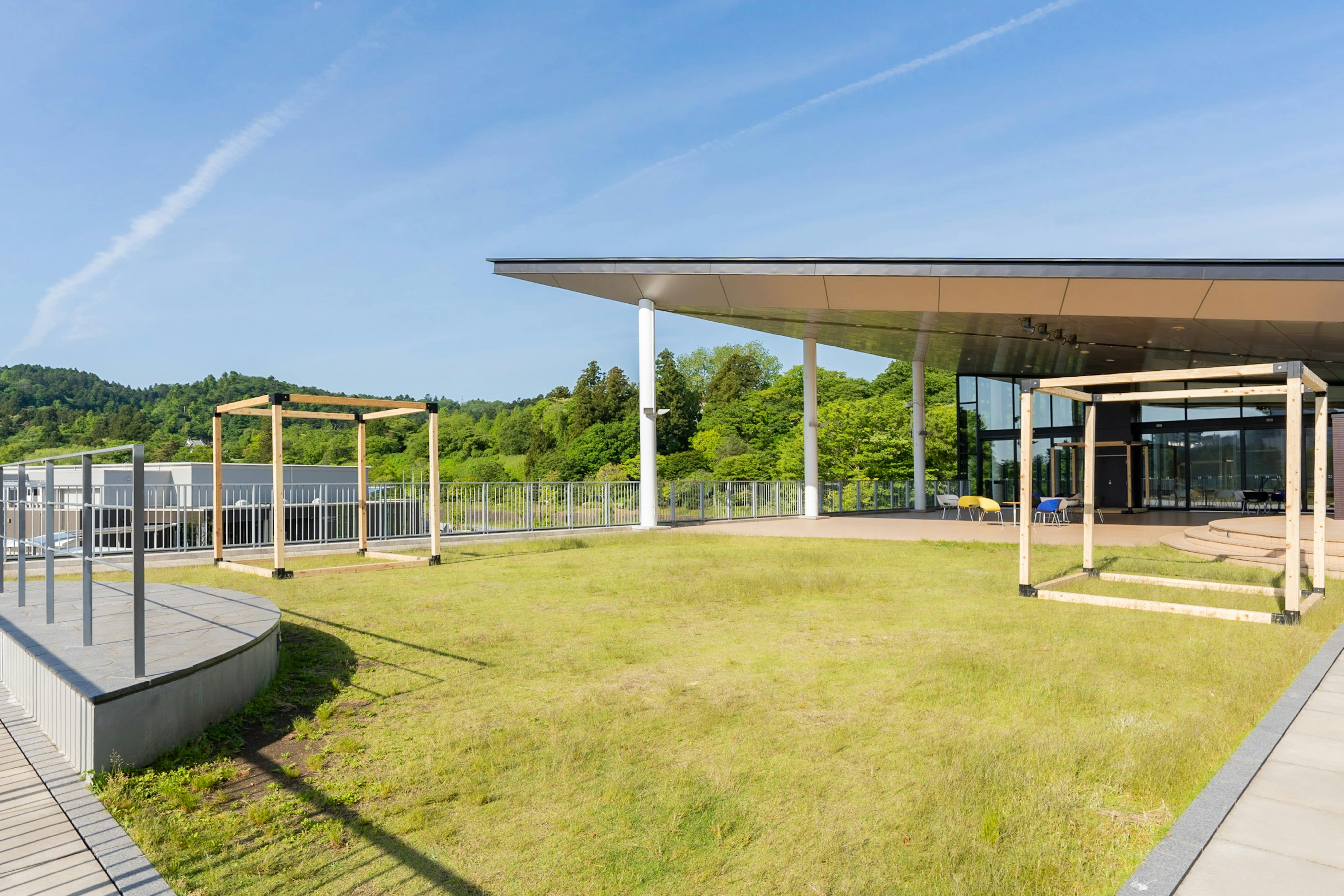 【国際センター駅0分】展示会やポップアップストアに適した日差しが差し込む明るいイベントスペース(屋内)