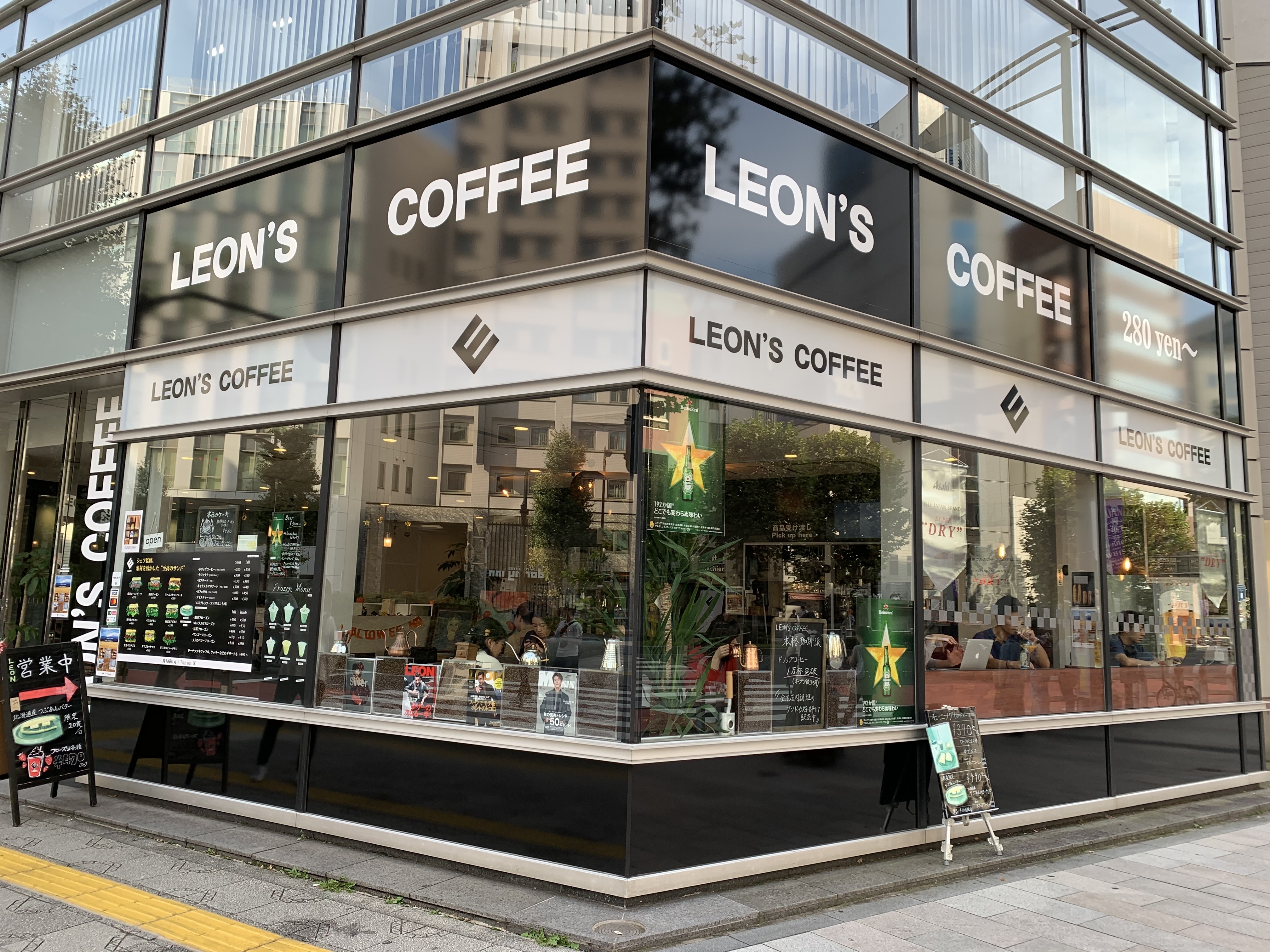 通りからの視認性が高いのでプロモーション効果に期待ができあます。