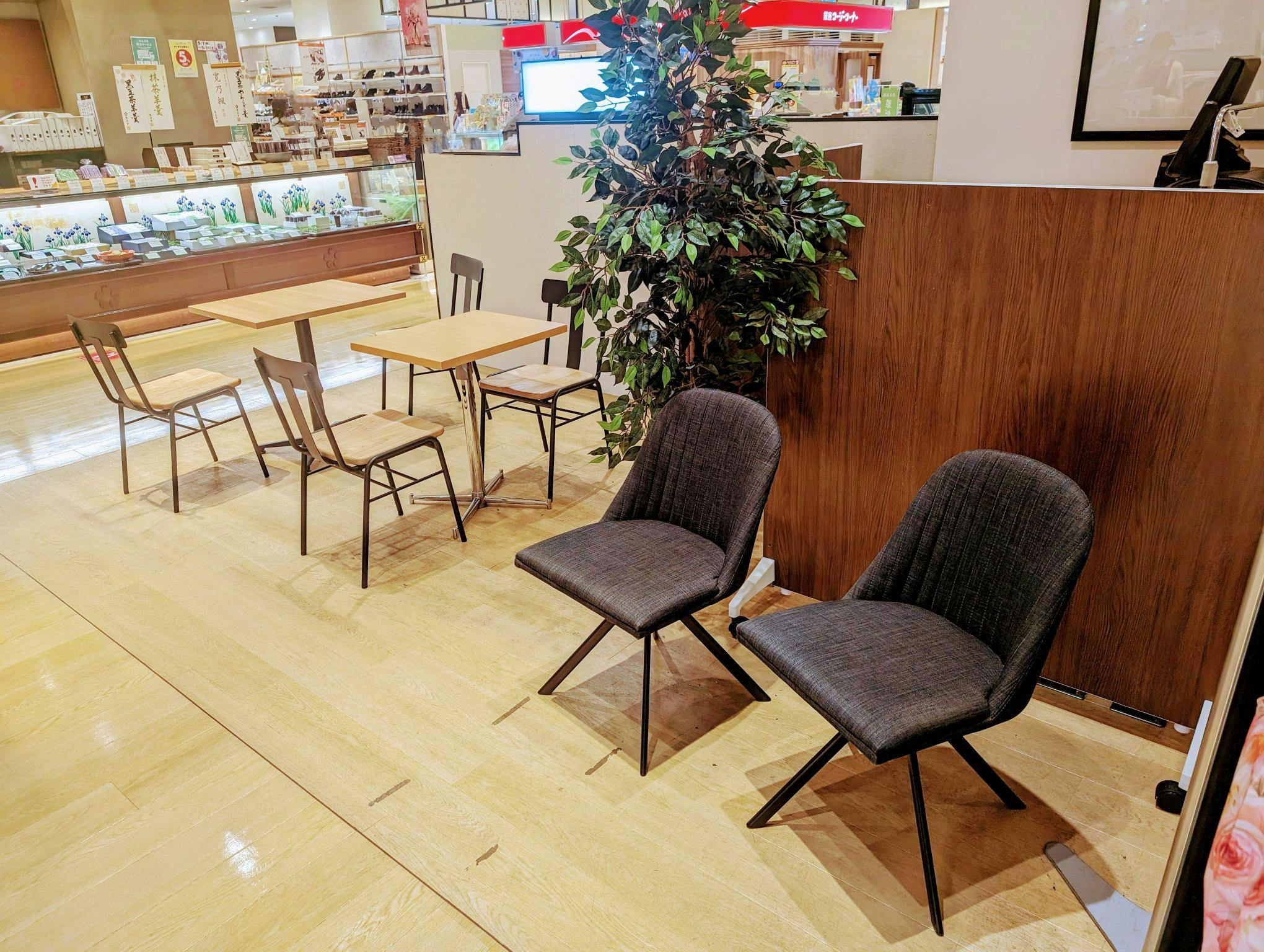 【錦糸町マルイ】1階 カレンダストリートF01【食物販】スイーツ&フードのフロアにある3.2坪のコンパクトスペース