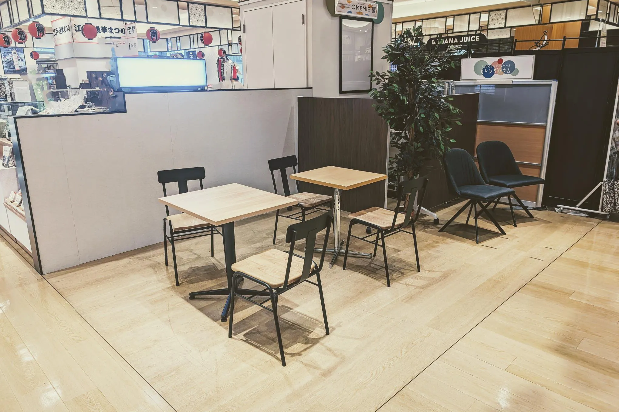 【錦糸町マルイ】1階 カレンダストリートF01【食物販】スイーツ&フードのフロアにある3.2坪のコンパクトスペース